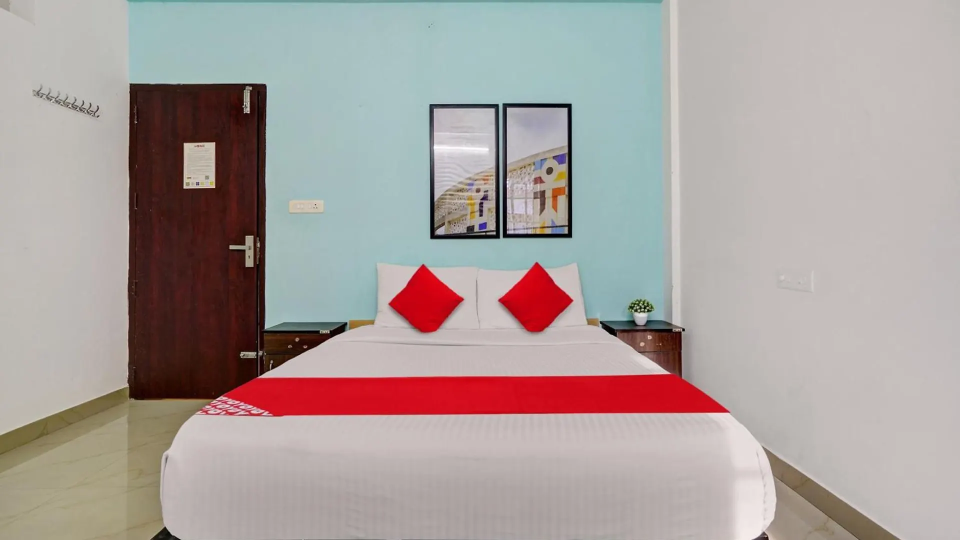 Hotel O Palarivattom Metro Station Formerly South Gate Kochi